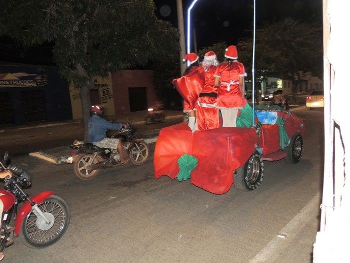 Clima natalino toma conta da cidade com a abertura do II Cantatas na Serra - Imagem 5