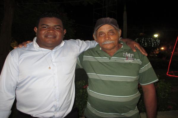 Prefeito Luiz Neto inaugura nova iluminação na praça da igreja da matriz - Imagem 67