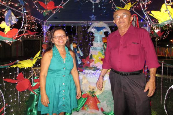 Prefeito Luiz Neto inaugura nova iluminação na praça da igreja da matriz - Imagem 1