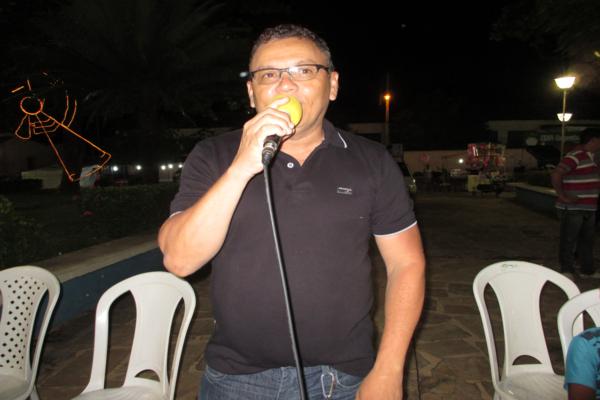 Prefeito Luiz Neto inaugura nova iluminação na praça da igreja da matriz - Imagem 42