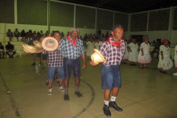 Secretaria de Assistência Social realiza evento para marcar o encerramento das atividades ano 2014 - Imagem 50