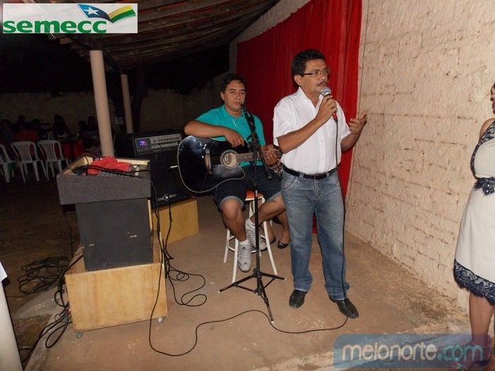   Confraternização de fim de ano aos profissionais da Educação Municipal - Imagem 59