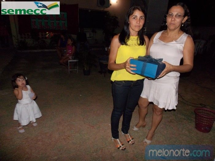   Confraternização de fim de ano aos profissionais da Educação Municipal - Imagem 82