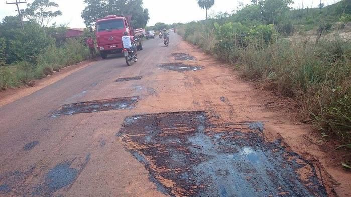 Buracos causa acidente de ônibus da Princesa do Sul - Imagem 5