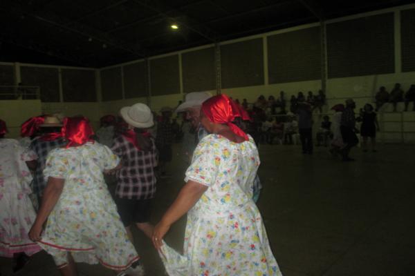 Secretaria de Assistência Social realiza evento para marcar o encerramento das atividades ano 2014 - Imagem 58