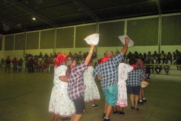 Secretaria de Assistência Social realiza evento para marcar o encerramento das atividades ano 2014 - Imagem 61