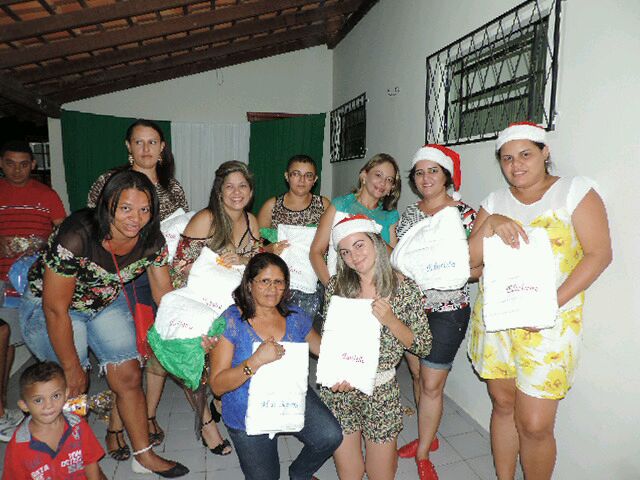 Primeira-dama Edneida Fortes realizaou confraternização com colaboradores - Imagem 1