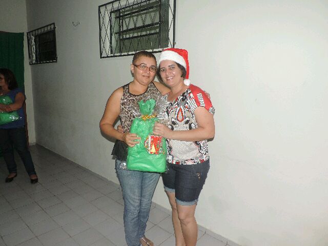 Primeira-dama Edneida Fortes realizaou confraternização com colaboradores - Imagem 7