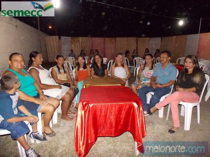   Confraternização de fim de ano aos profissionais da Educação Municipal - Imagem 25