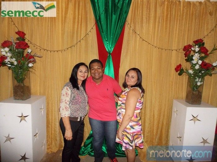   Confraternização de fim de ano aos profissionais da Educação Municipal - Imagem 8