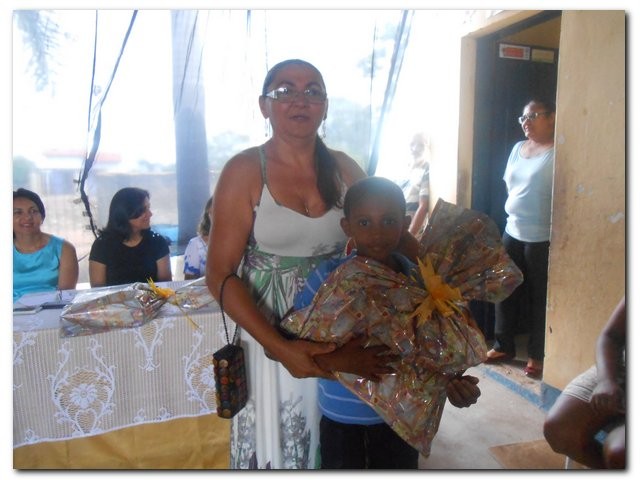 Escola Municipal Hugo Napoleão realiza II Feira de Conhecimento - Imagem 45