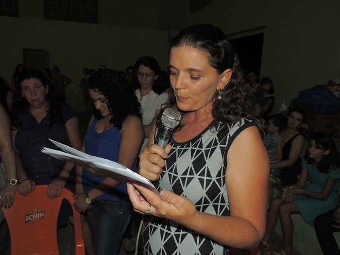 Estudantes participam de solenidade de entrega de certificados e medalhas - Imagem 92