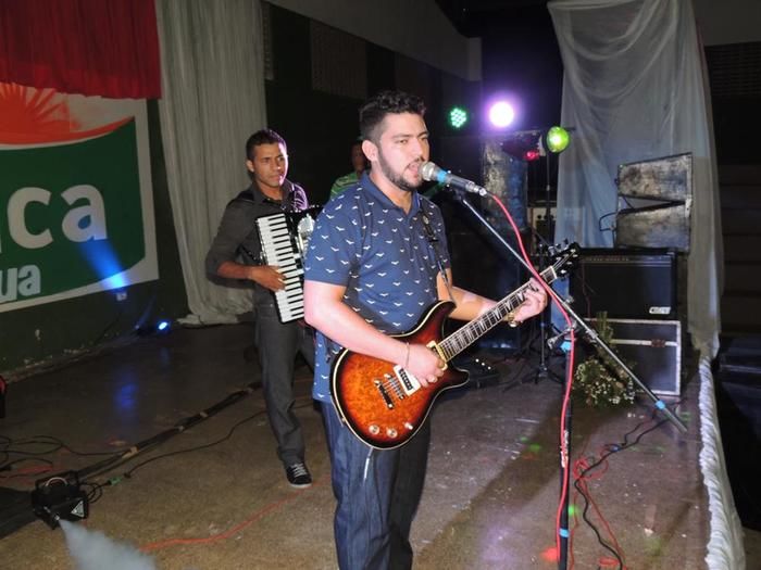 Prefeitura de Água Branca realiza festa de confraternização de fim de ano - Imagem 52