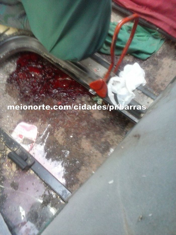 Ônibus da empresa Princesa do Sul tomba em Barras - Imagem 10