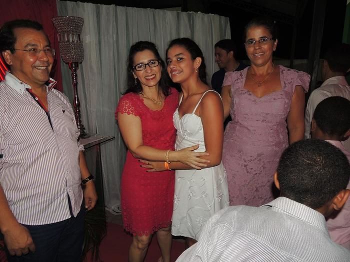 Prefeitura de Água Branca realiza festa de confraternização de fim de ano - Imagem 29