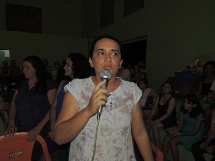 Estudantes participam de solenidade de entrega de certificados e medalhas - Imagem 93