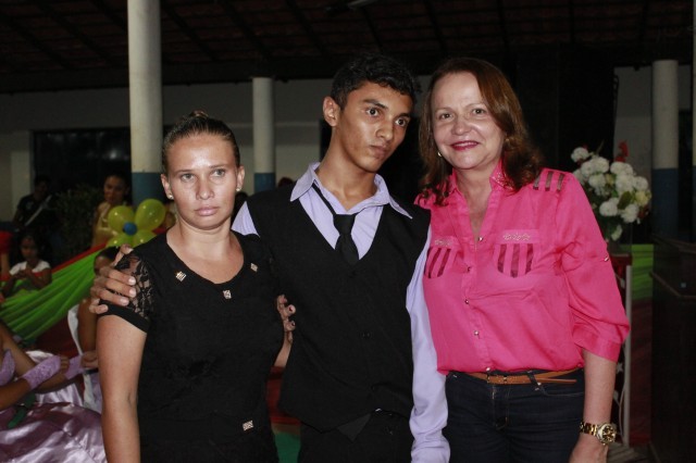 Secretária de Educação da inicio as festinha de colação de Graus no Município - Imagem 18