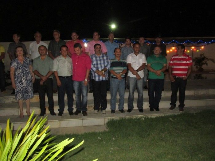 Prefeitos de 20 Cidades Compareceram no Lar Muralha para Forma a Nova Diretoria da AMPAR - Imagem 2