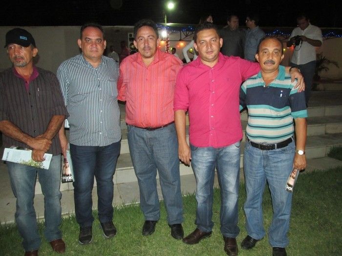 Prefeitos de 20 Cidades Compareceram no Lar Muralha para Forma a Nova Diretoria da AMPAR - Imagem 12