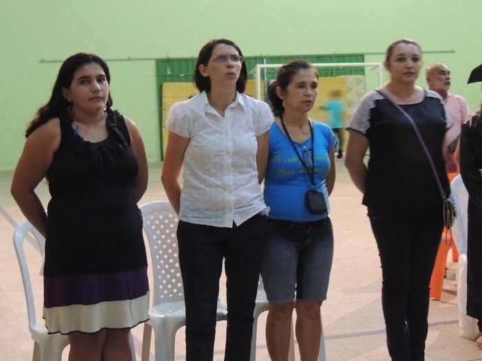 Estudantes participam de solenidade de entrega de certificados e medalhas - Imagem 14