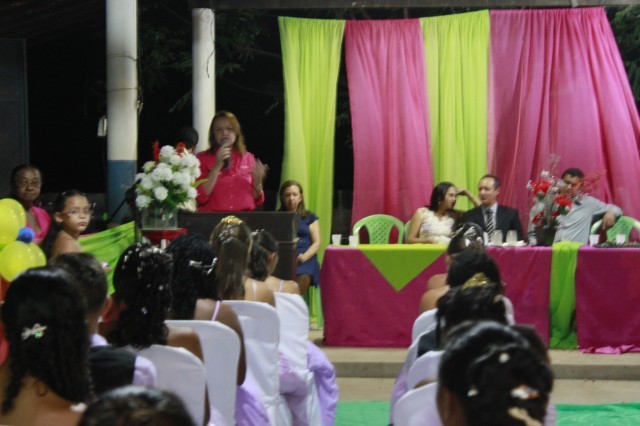 Secretária de Educação da inicio as festinha de colação de Graus no Município - Imagem 15