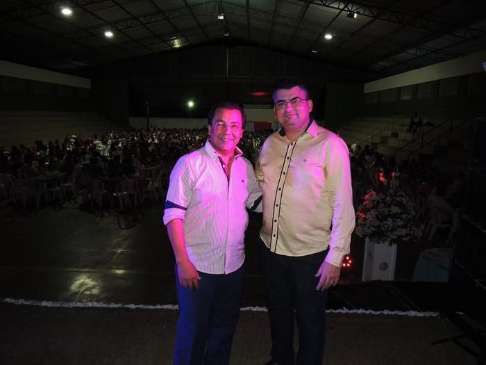 Prefeitura de Água Branca realiza festa de confraternização de fim de ano - Imagem 7