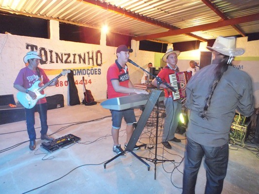 Festa beneficente na Bocaina piauí foi um grande sucesso - Imagem 60