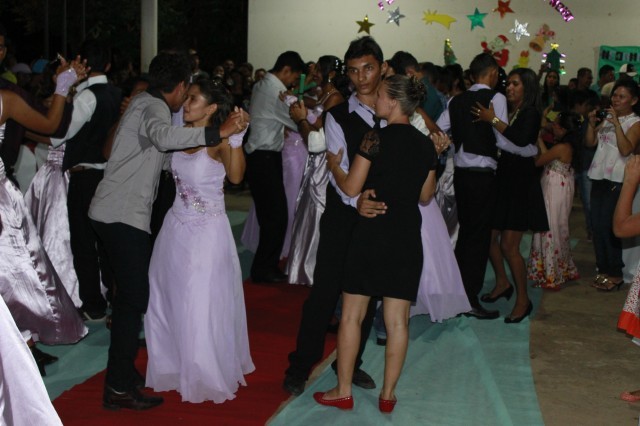 Secretária de Educação da inicio as festinha de colação de Graus no Município - Imagem 22