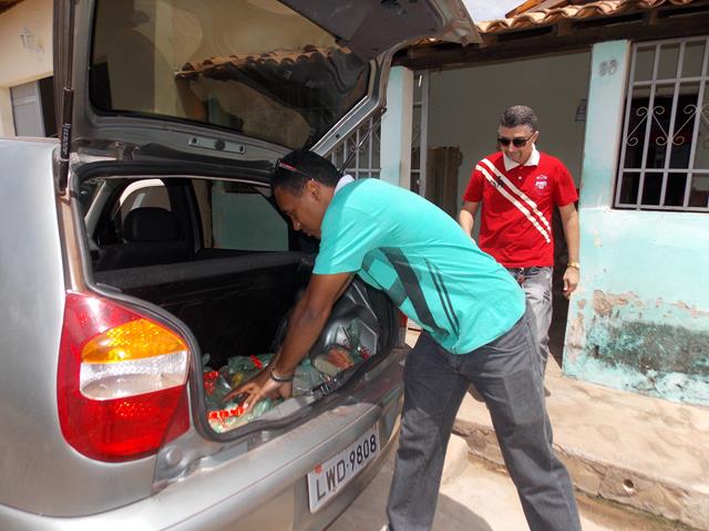 ENTREGA DE CESTA BÁSICA POR UM JOVEM BATALHA - Imagem 17