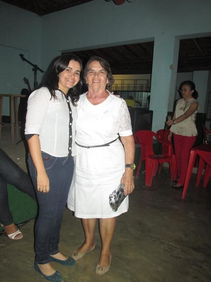 Secretaria Municipal de Assistência Social realiza confraternização com os idosos - Imagem 17