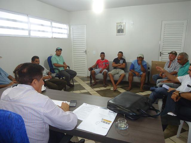 Prefeito realizou reunião com Permissionários dos Boxes da Rodoviária - Imagem 6