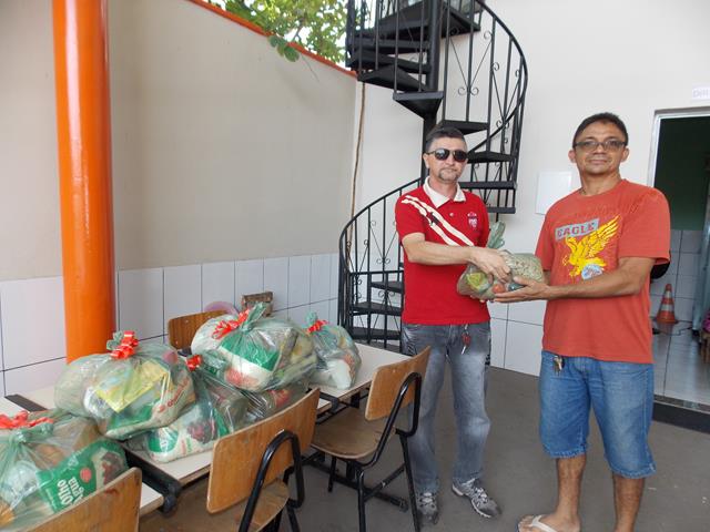 ENTREGA DE CESTA BÁSICA POR UM JOVEM BATALHA - Imagem 16