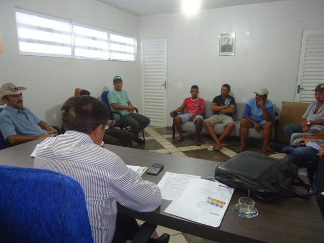 Prefeito realizou reunião com Permissionários dos Boxes da Rodoviária - Imagem 8