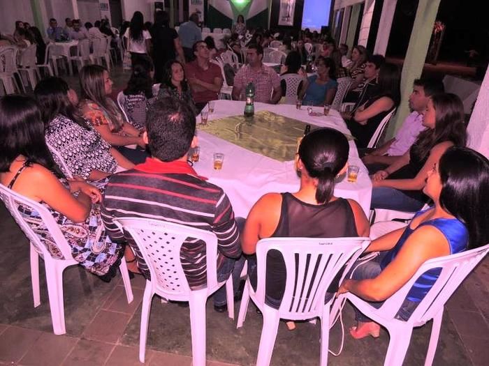 SEMED comemora resultados obtidos com confraternização - Imagem 3