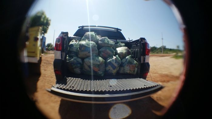 Cestas básicas são distribuídas para as famílias carentes do município - Imagem 4