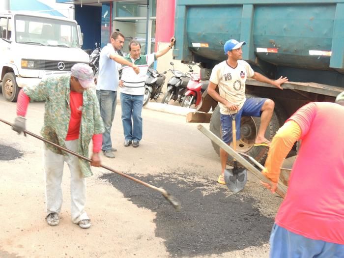 Prefeitura Municipal realiza operação para limpeza e recuperação de vias pública - Imagem 2