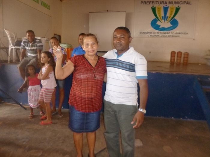 Prefeitura faz distribuição de filtros, colchões, lençóis, fronhas e muitos brinquedos além de entrega de casas populares  - Imagem 3