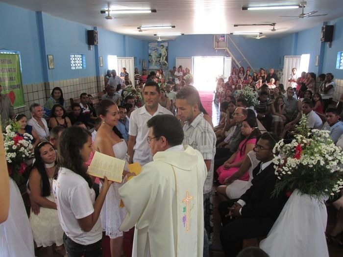 13 casais disseram Sim na parôquia diaconia Territorial Nossa Senhora de Fátima em Agricolândia   - Imagem 60