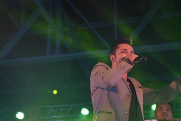 Prefeito Luiz Neto visita Regeneração e participa de aniversário da cidade  - Imagem 36