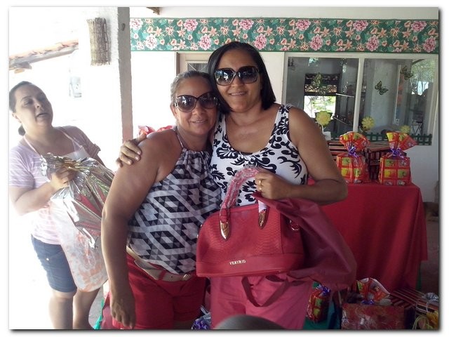 Secretaria Municipal de Educação realiza confraternização de final de ano com a equipe de trabalho - Imagem 59