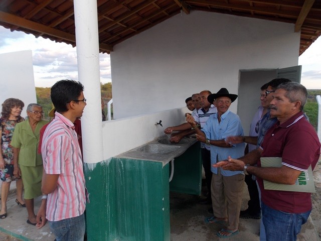 Prefeitura de São Francisco do Piauí inaugura sistema de abastecimento de água na zona rural - Imagem 6