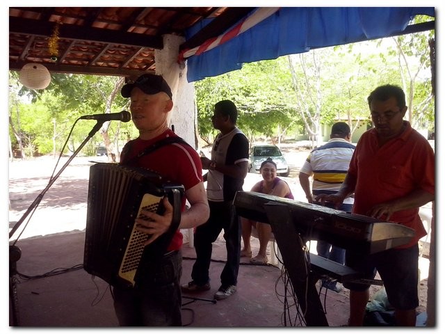 Secretaria Municipal de Educação realiza confraternização de final de ano com a equipe de trabalho - Imagem 36