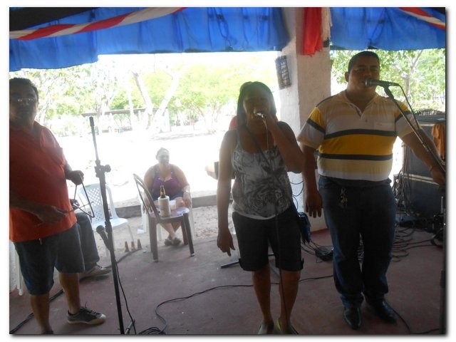 Secretaria Municipal de Educação realiza confraternização de final de ano com a equipe de trabalho - Imagem 71