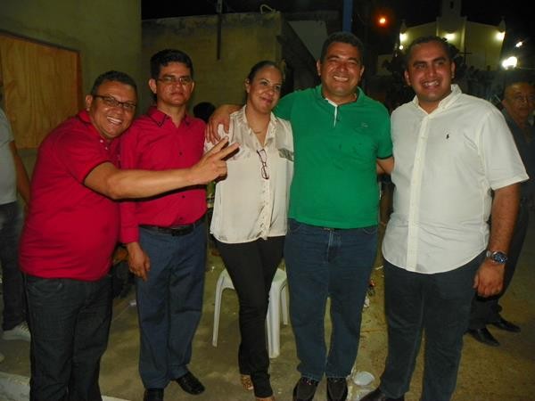 Prefeito Luiz Neto prestigia aniversário de Francisco Ayres - Imagem 22