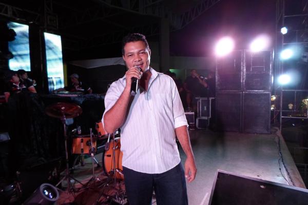 Prefeito Luiz Neto visita Regeneração e participa de aniversário da cidade  - Imagem 19