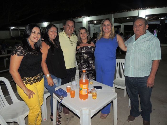 Funcionários da prefeitura participam de festa de confraternização - Imagem 64
