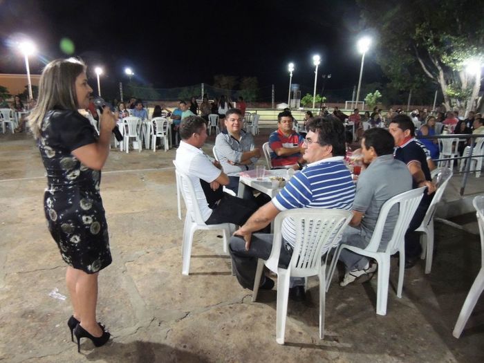 Funcionários da prefeitura participam de festa de confraternização - Imagem 120