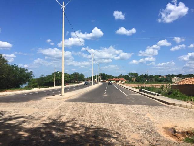 Autoridades acompanham finalização da obra na Avenida Beira Rio - Imagem 2