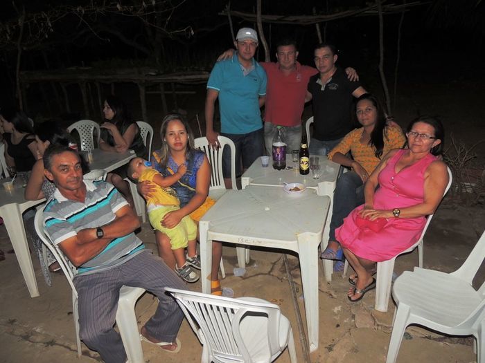 Motoristas, familiares e convidados participam de confraternização - Imagem 36