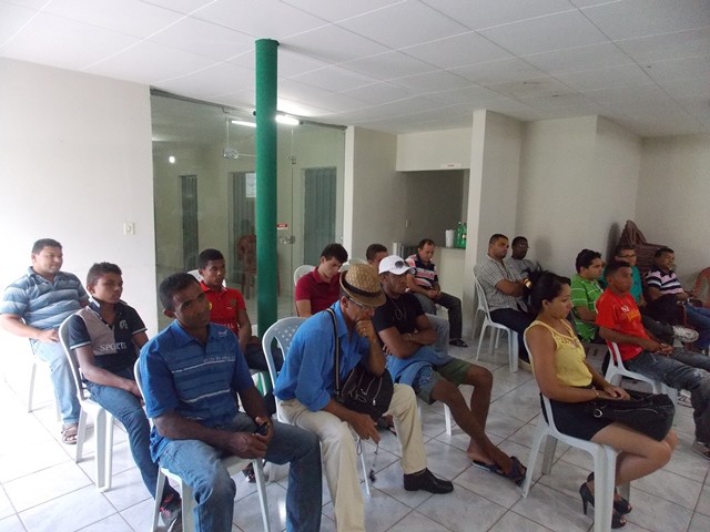  Aula inaugural do Pronatec reúne autoridades e alunos em São Francisco do Piauí - Imagem 12